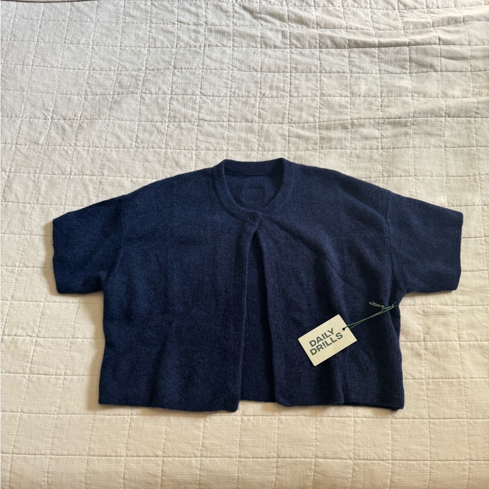 daily drills short sleeve cardigan
